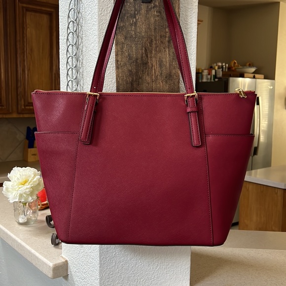 Michael Kors Jet Set top zip Saffiano tote - Picture 7 of 16